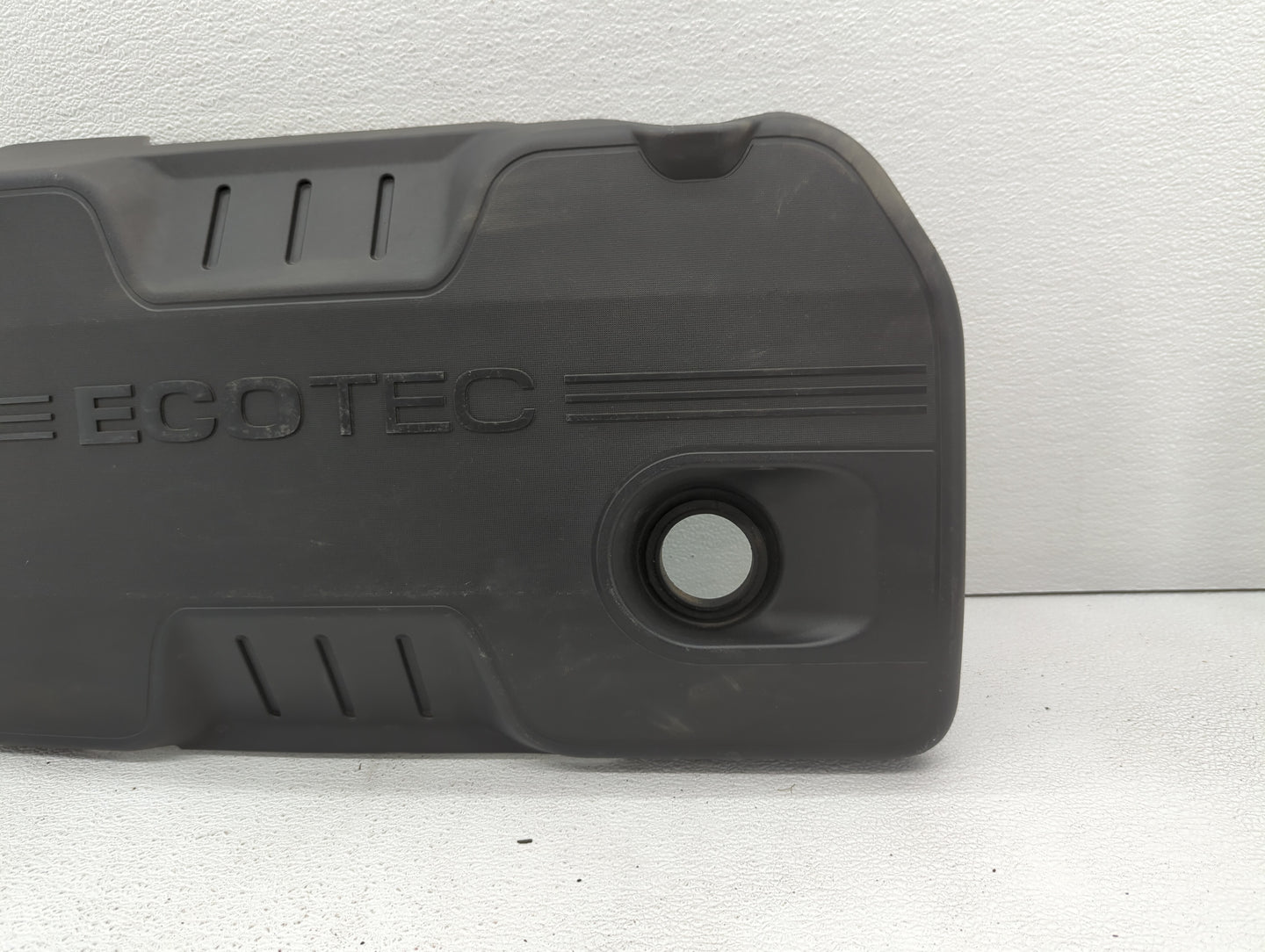 2015 Buick Verano Engine Cover - Oemusedautoparts1.com