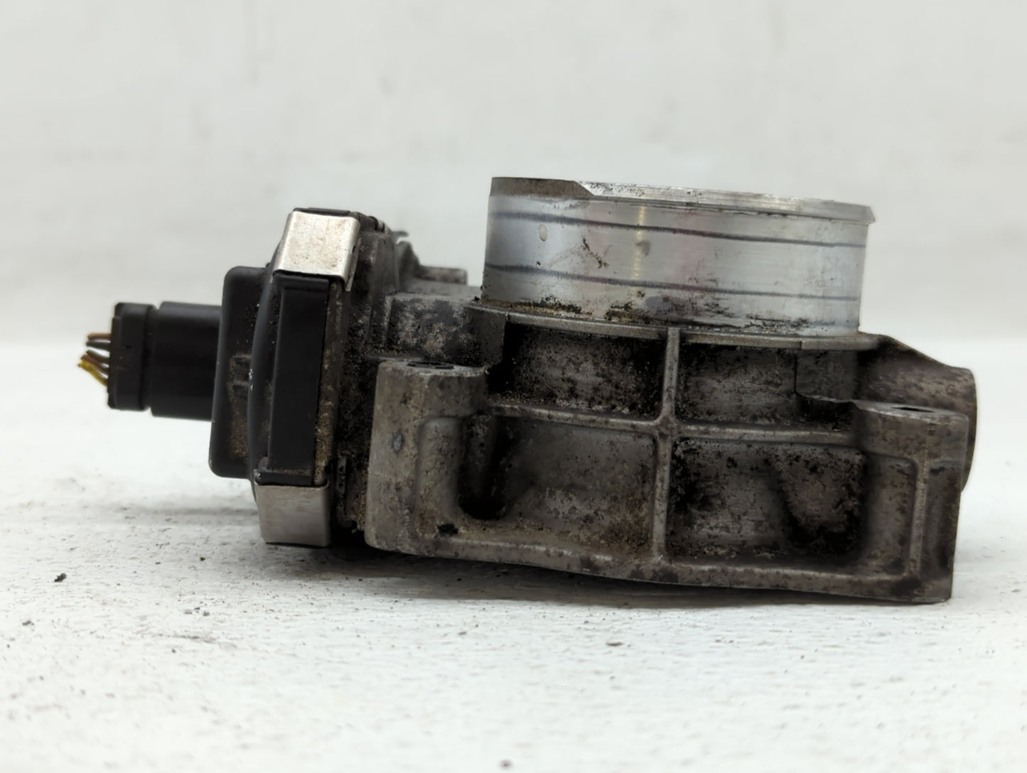 2012-2015 Buick Verano Throttle Body P/N:12632101CA Fits Fits 2012 2013 2014 2015 OEM Used Auto Parts - Oemusedautoparts1.co