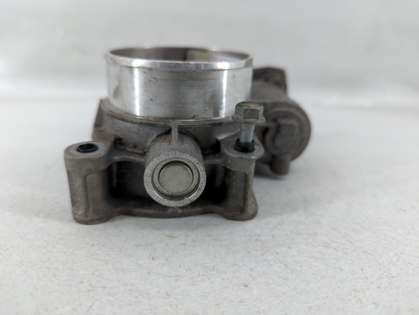 2012-2015 Buick Verano Throttle Body P/N:12632101CA Fits Fits 2012 2013 2014 2015 OEM Used Auto Parts - Oemusedautoparts1.co