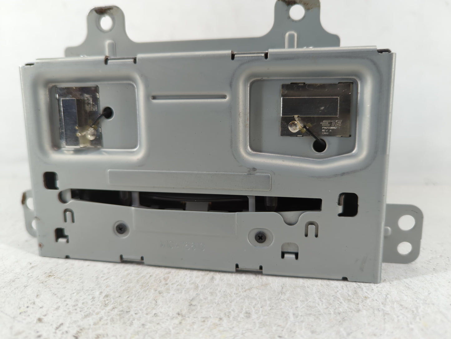 2015-2016 Buick Verano Radio AM FM Cd Player Receiver Replacement P/N:23476256 Fits Fits 2014 2015 2016 2017 OEM Used Auto P