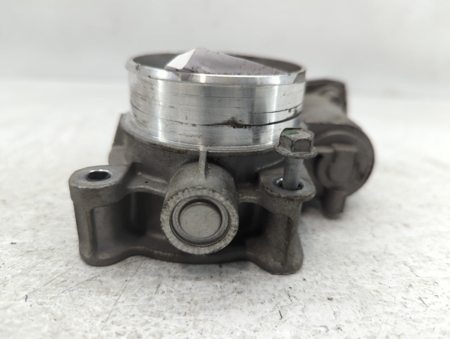 2012-2015 Buick Verano Throttle Body P/N:12632101CA Fits Fits 2012 2013 2014 2015 OEM Used Auto Parts - Oemusedautoparts1.co