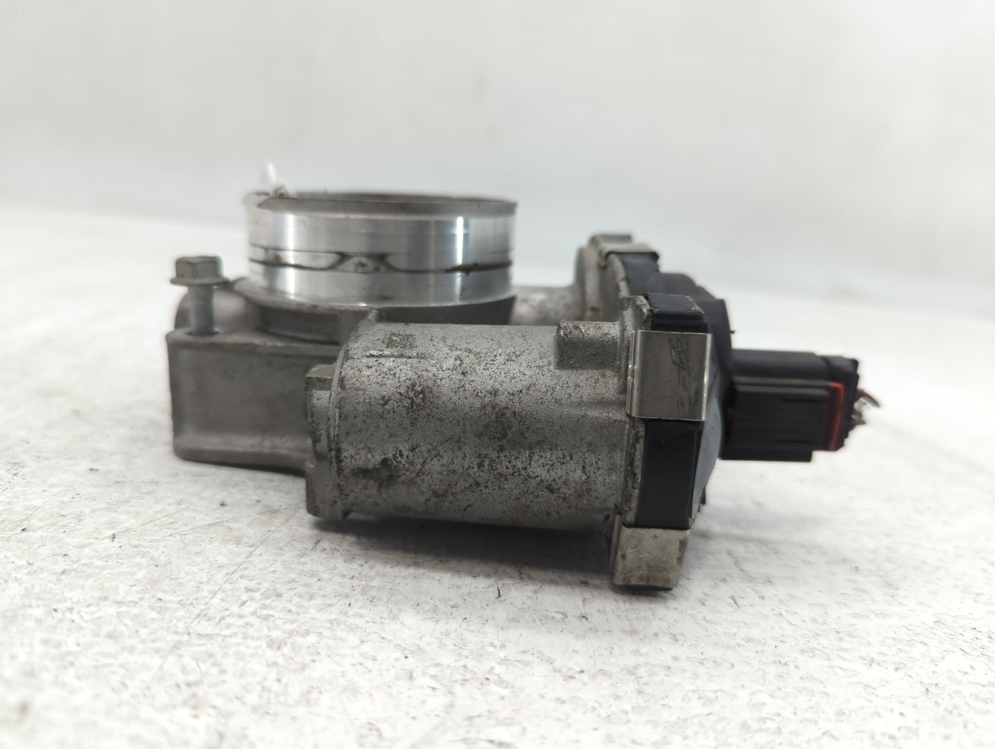 2012-2015 Buick Verano Throttle Body P/N:12632101CA Fits Fits 2012 2013 2014 2015 OEM Used Auto Parts - Oemusedautoparts1.co
