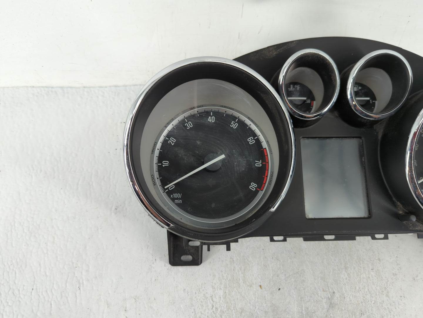 2014-2015 Buick Verano Instrument Cluster Speedometer Gauges P/N:23316331 769323-050U, 22993180 Fits Fits 2014 2015 OEM Used