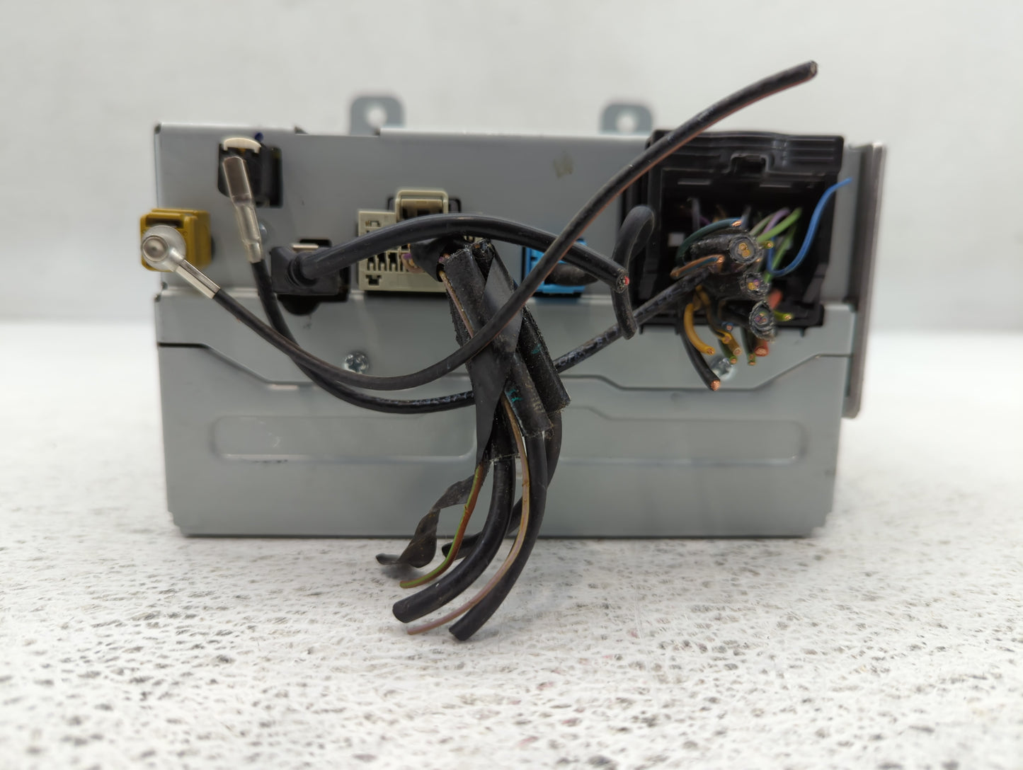 2015-2016 Buick Verano Am Fm Cd Player Radio Receiver - Oemusedautoparts1.com