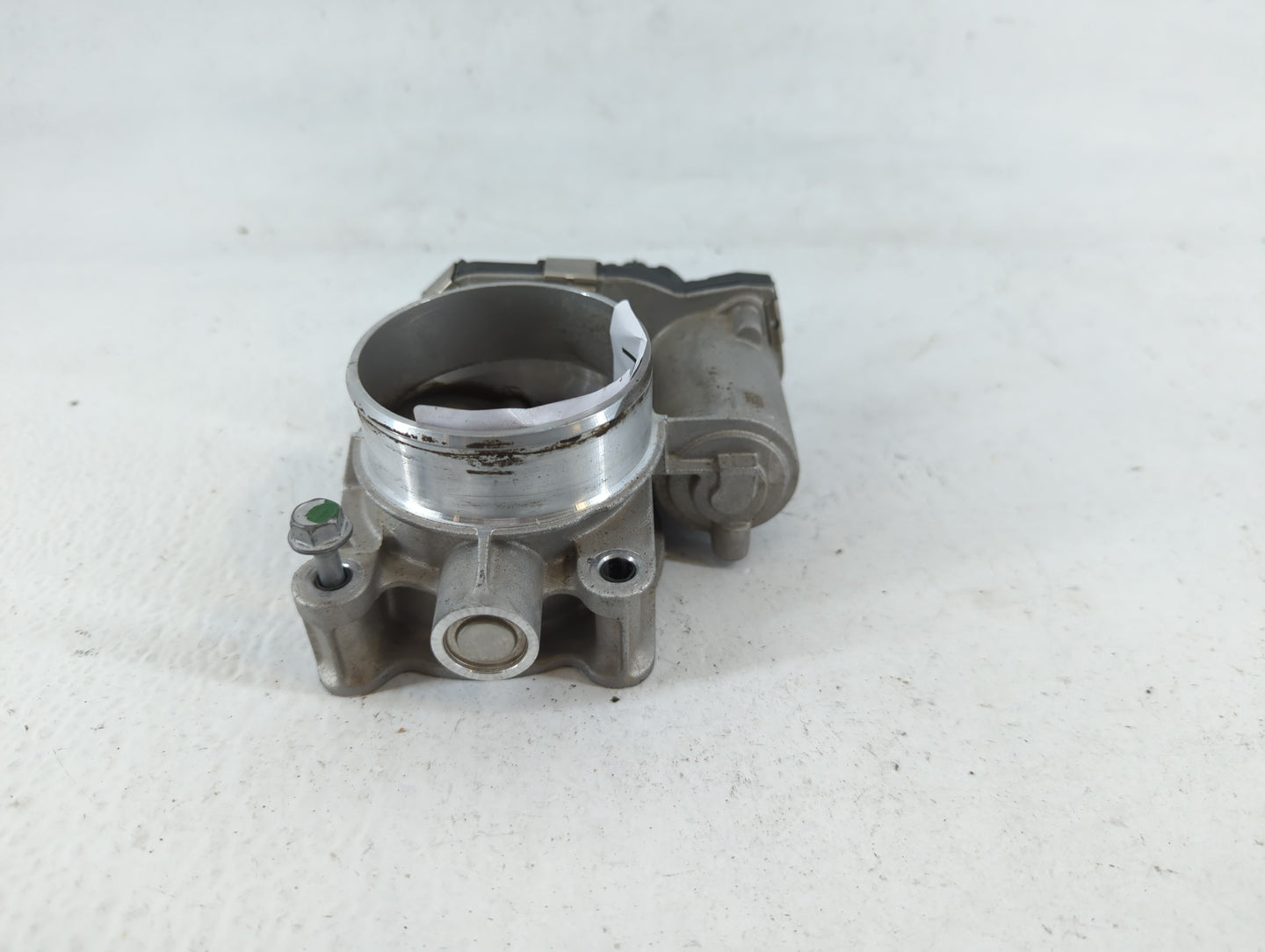 2012-2015 Buick Verano Throttle Body P/N:12632103A Fits Fits 2012 2013 2014 2015 OEM Used Auto Parts - Oemusedautoparts1.com