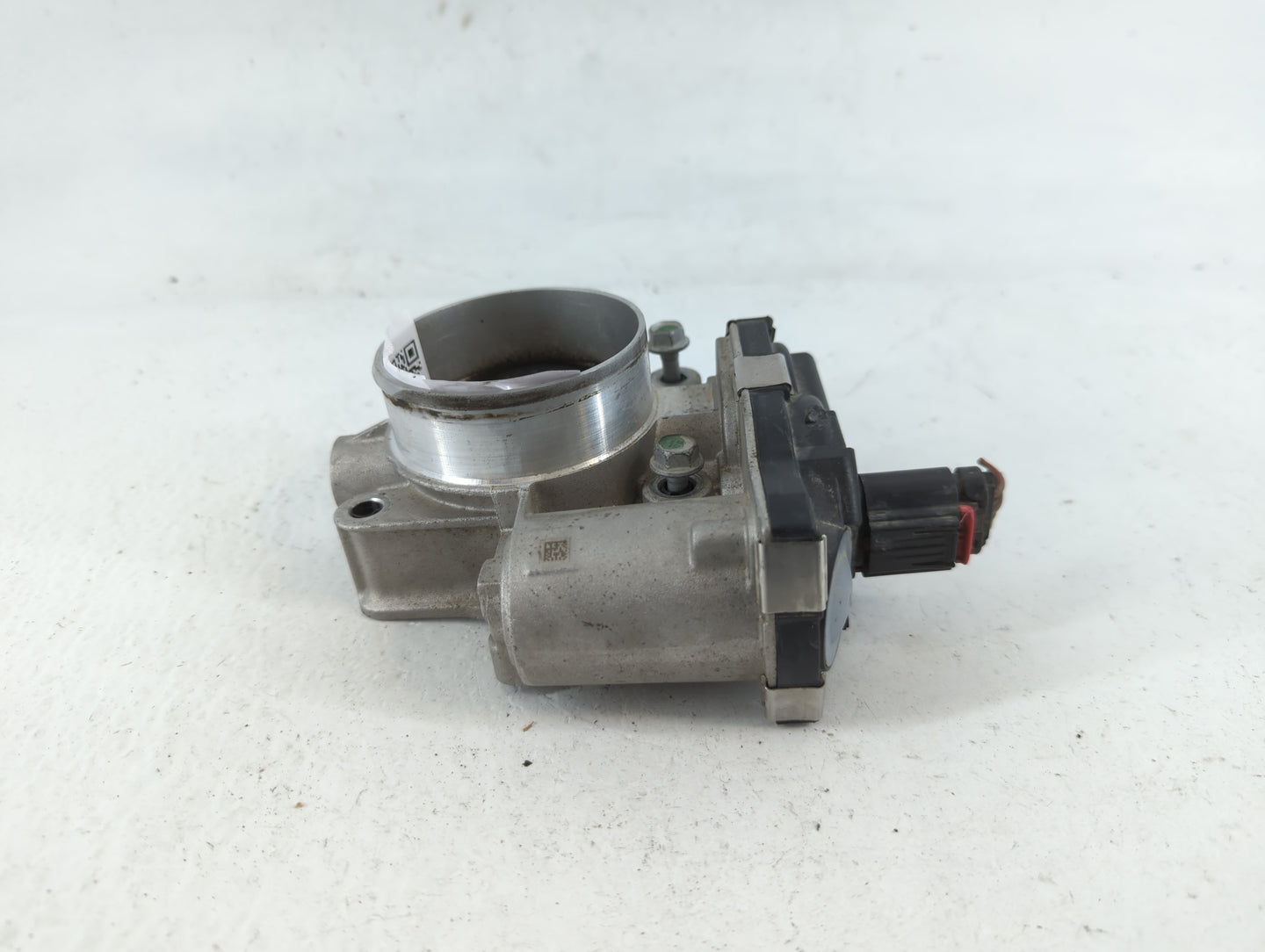 2012-2015 Buick Verano Throttle Body P/N:12632103A Fits Fits 2012 2013 2014 2015 OEM Used Auto Parts - Oemusedautoparts1.com