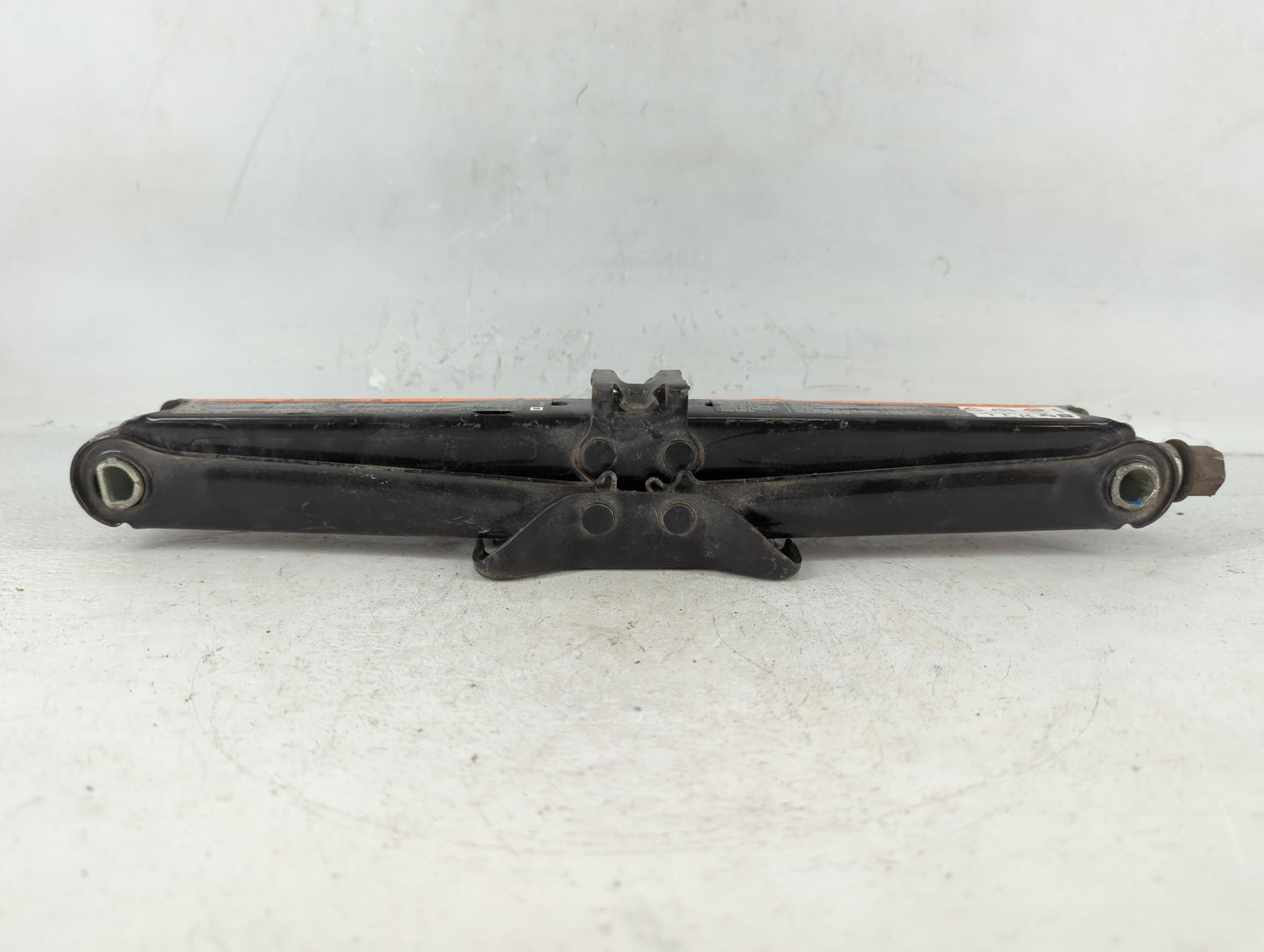 2015 Buick Verano Spare Scissor Car Jack - Oemusedautoparts1.com