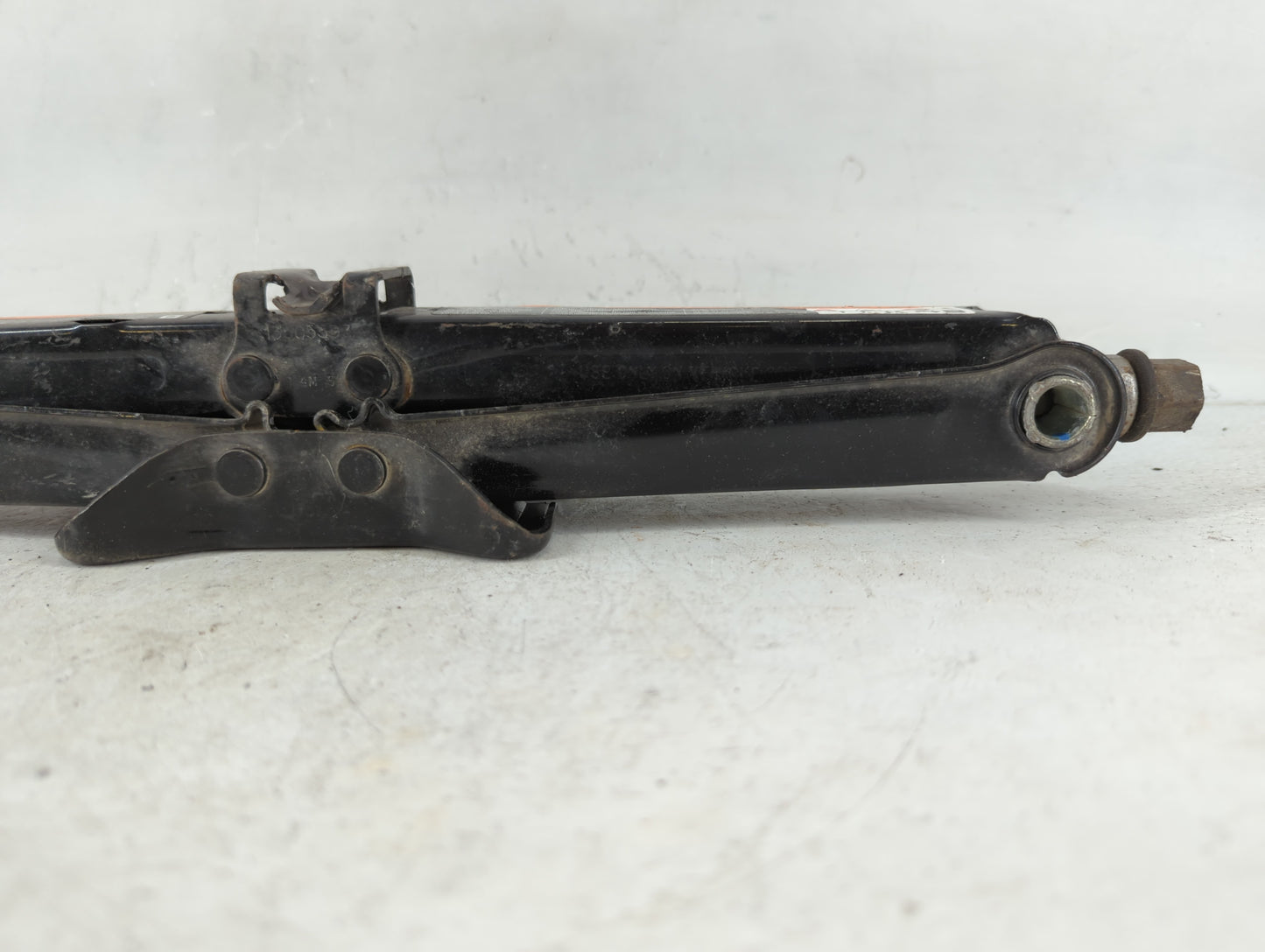 2015 Buick Verano Spare Scissor Car Jack - Oemusedautoparts1.com