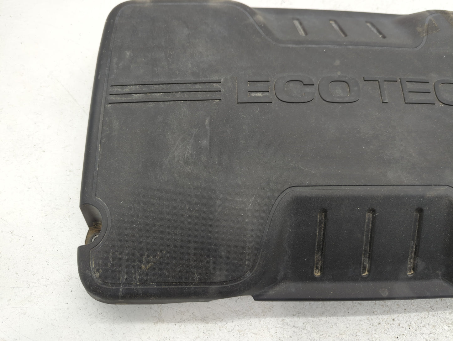 2015 Buick Verano Engine Cover - Oemusedautoparts1.com
