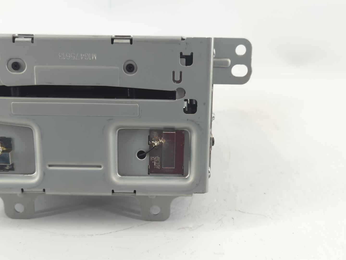 2015-2016 Buick Verano Am Fm Cd Player Radio Receiver - Oemusedautoparts1.com