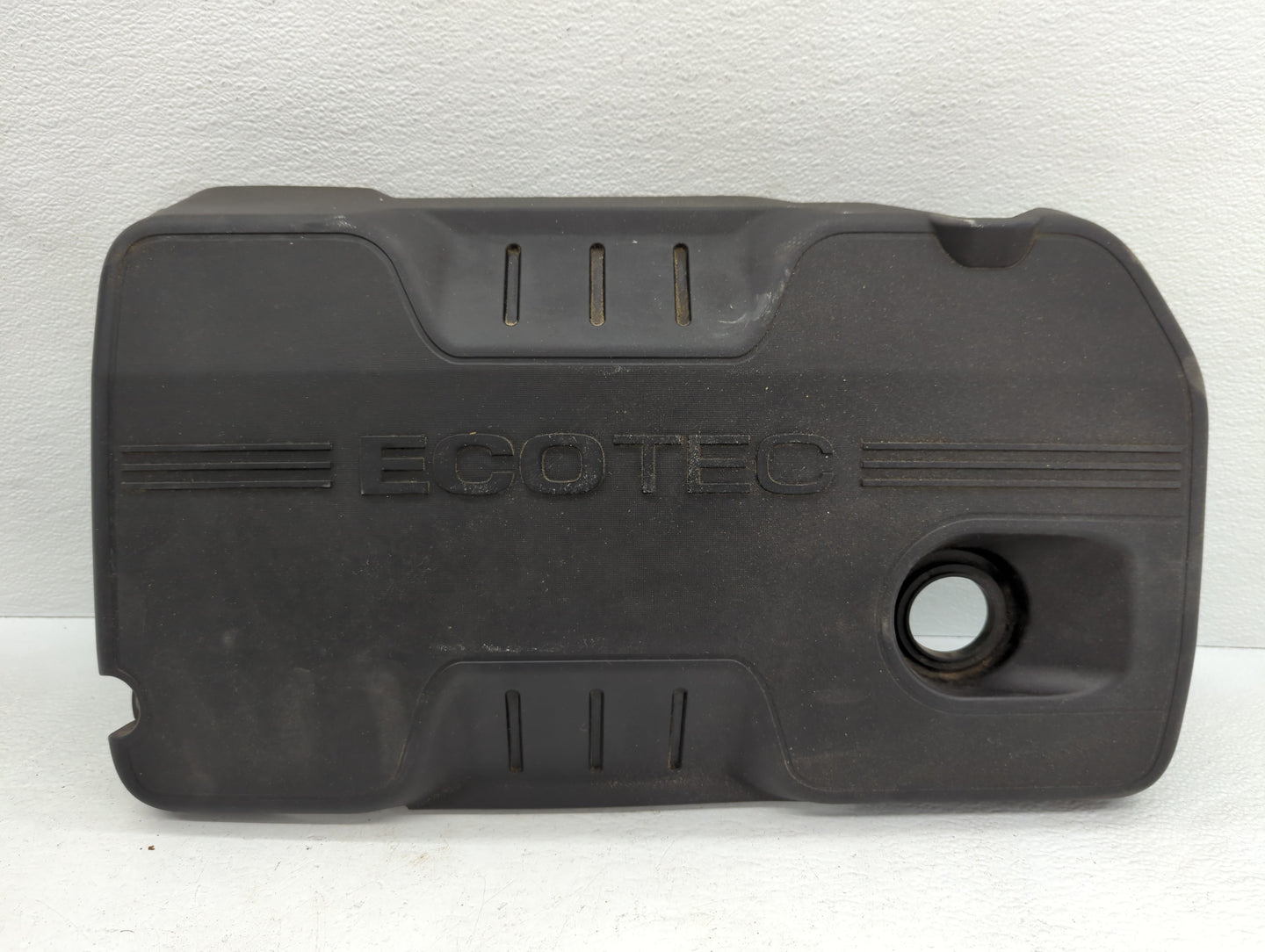 2015 Buick Verano Engine Cover - Oemusedautoparts1.com