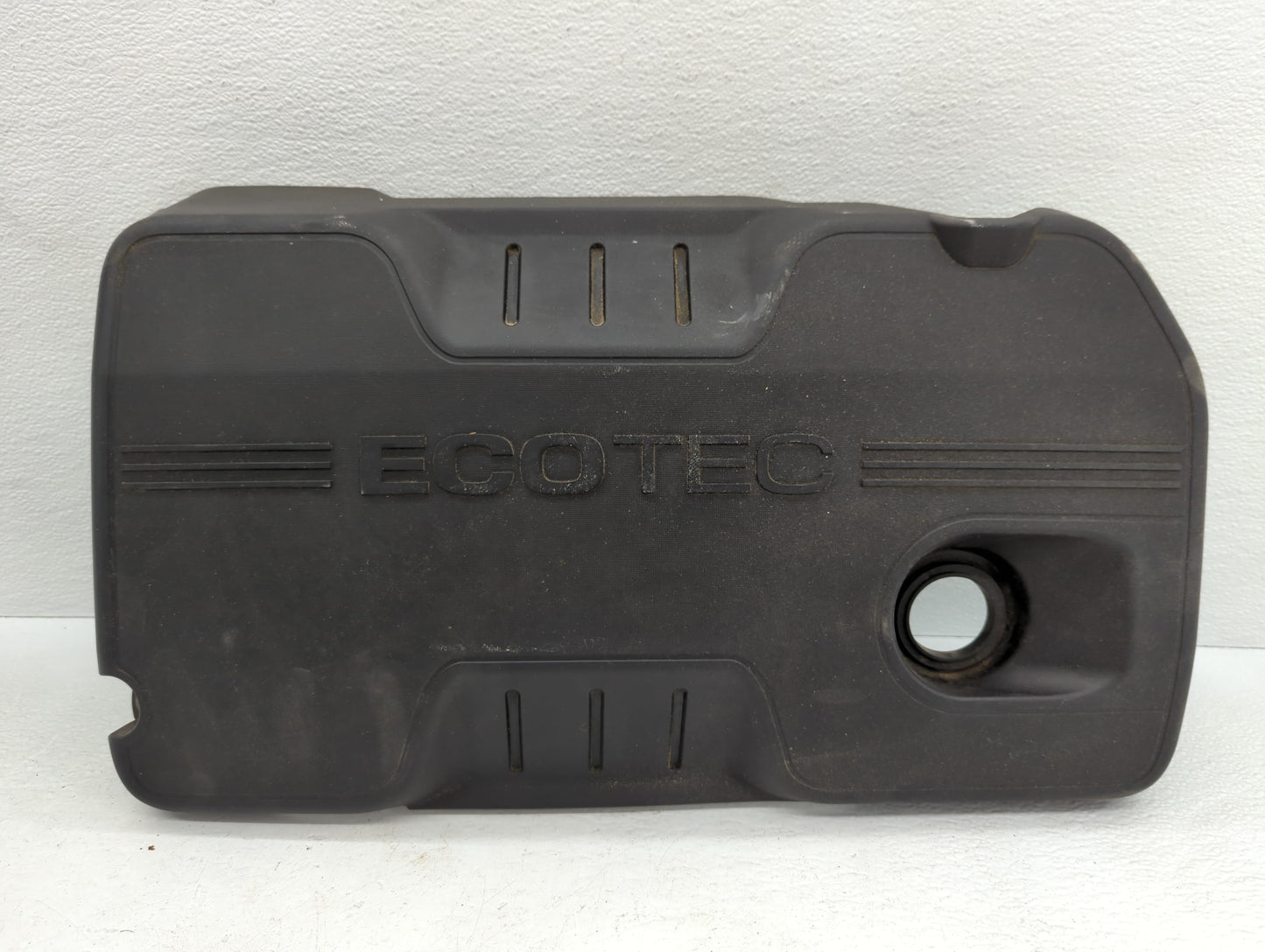 2015 Buick Verano Engine Cover - Oemusedautoparts1.com