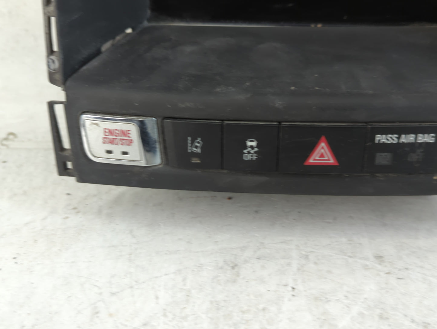 2012-2017 Buick Verano Information Display Screen - Oemusedautoparts1.com