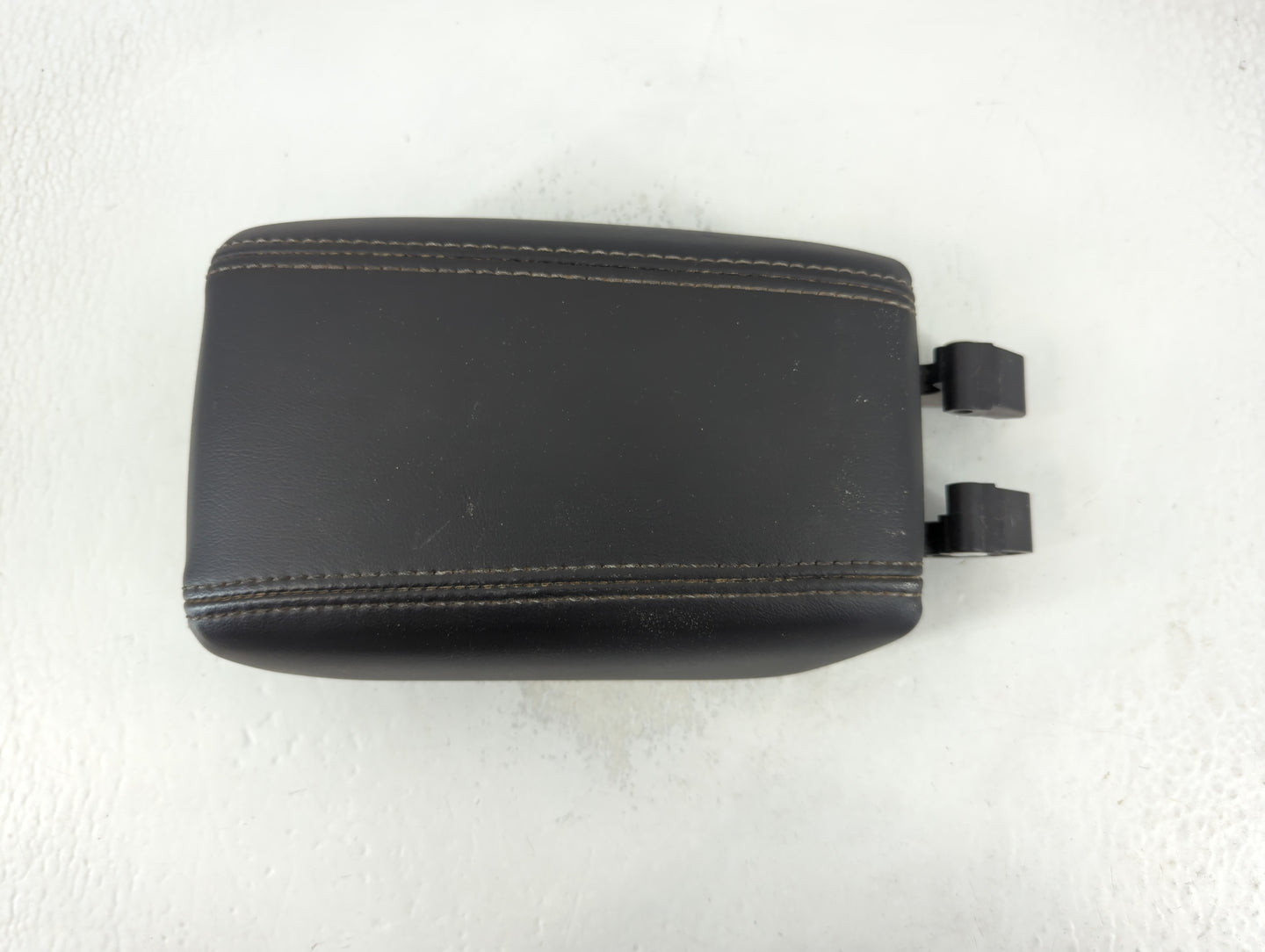 2015 Buick Verano Center Console Armrest Cover Lid P/N:607090731 Fits OEM Used Auto Parts - Oemusedautoparts1.com