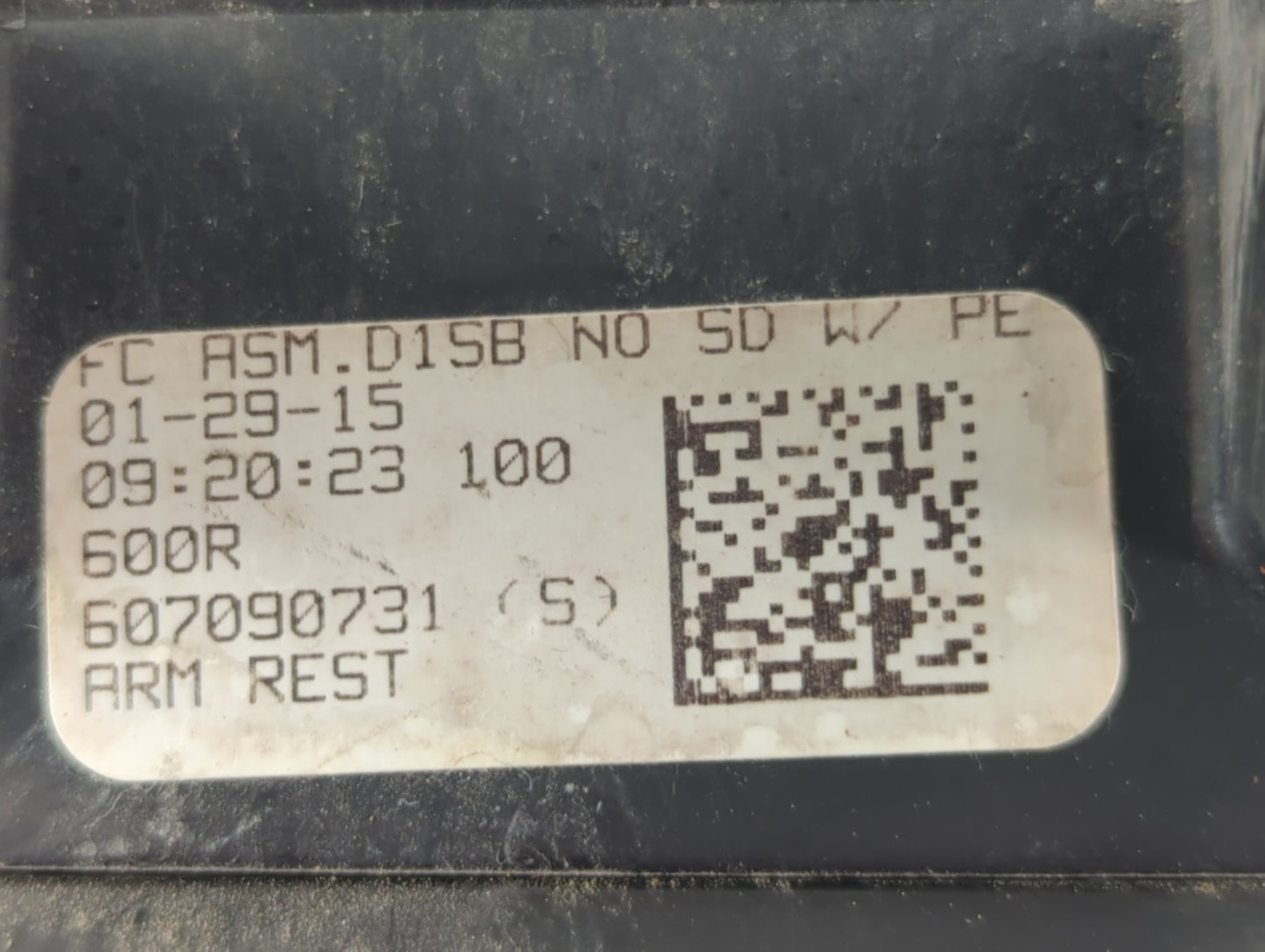 2015 Buick Verano Center Console Armrest Cover Lid P/N:607090731 Fits OEM Used Auto Parts - Oemusedautoparts1.com