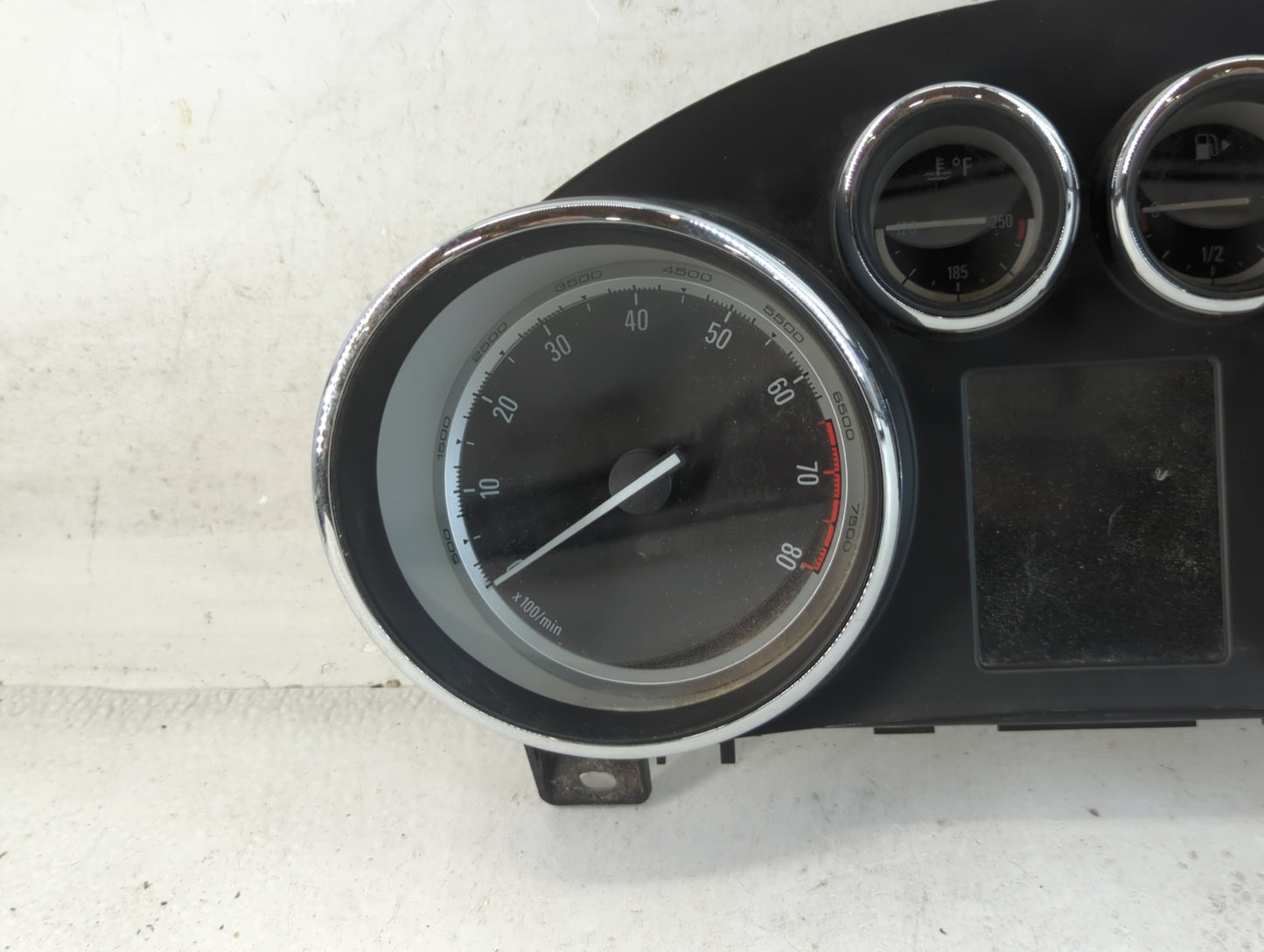 2014-2015 Buick Verano Instrument Cluster Speedometer Gauges P/N:22993180 Fits Fits 2014 2015 OEM Used Auto Parts - Oemuseda