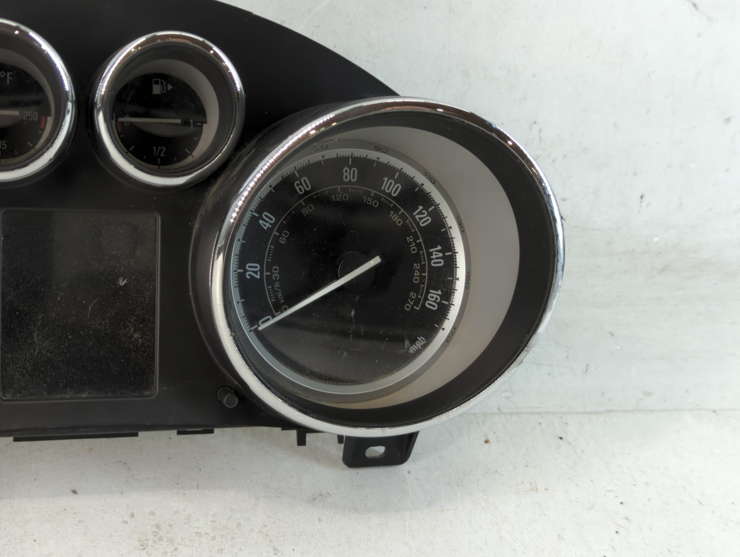 2014-2015 Buick Verano Instrument Cluster Speedometer Gauges P/N:22993180 Fits Fits 2014 2015 OEM Used Auto Parts - Oemuseda