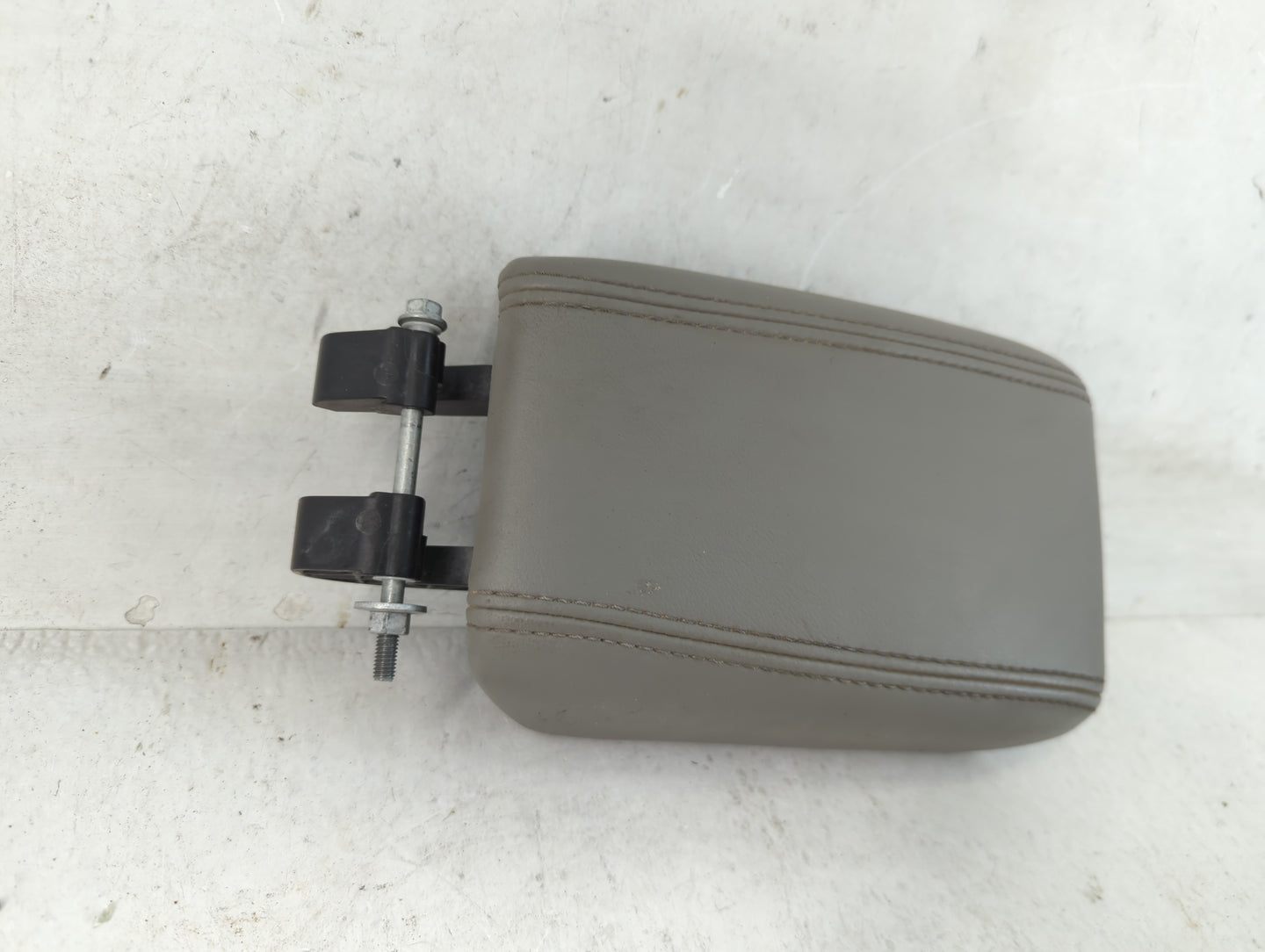 2015 Buick Verano Center Console Armrest Cover Lid Fits OEM Used Auto Parts - Oemusedautoparts1.com