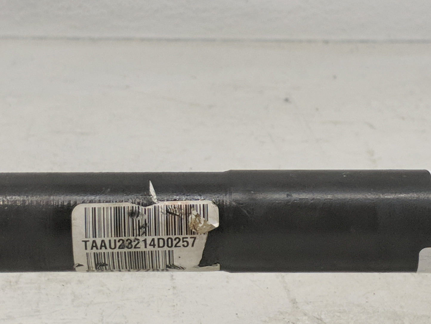 2015 Cadillac Ats Axle Shaft Front Driver Cv C/v - Oemusedautoparts1.com