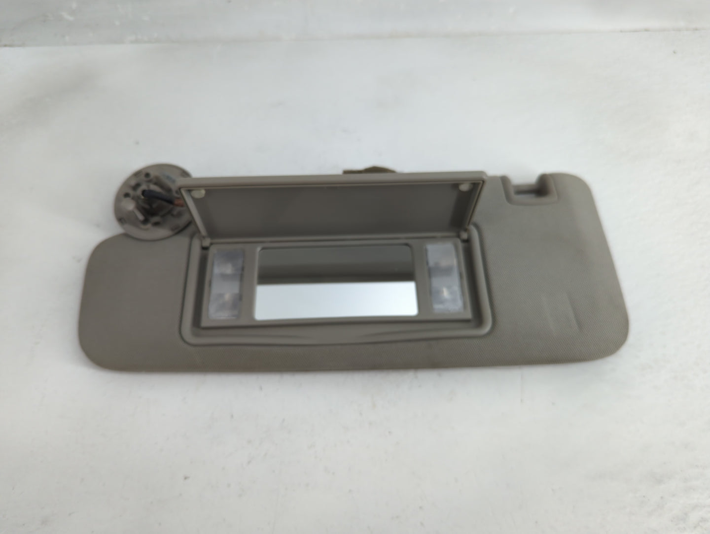 2014-2018 Cadillac Ats Sun Visor Shade Replacement Driver Left Mirror Fits Fits 2014 2015 2016 2017 2018 2019 OEM Used Auto 