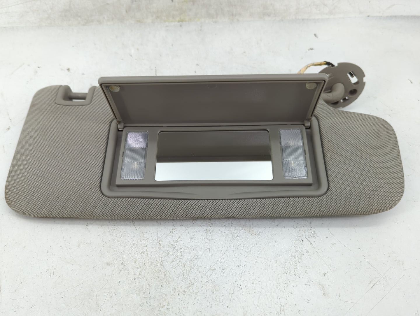 2014-2018 Cadillac Ats Sun Visor Shade Replacement Passenger Right Mirror Fits Fits 2014 2015 2016 2017 2018 2019 OEM Used A