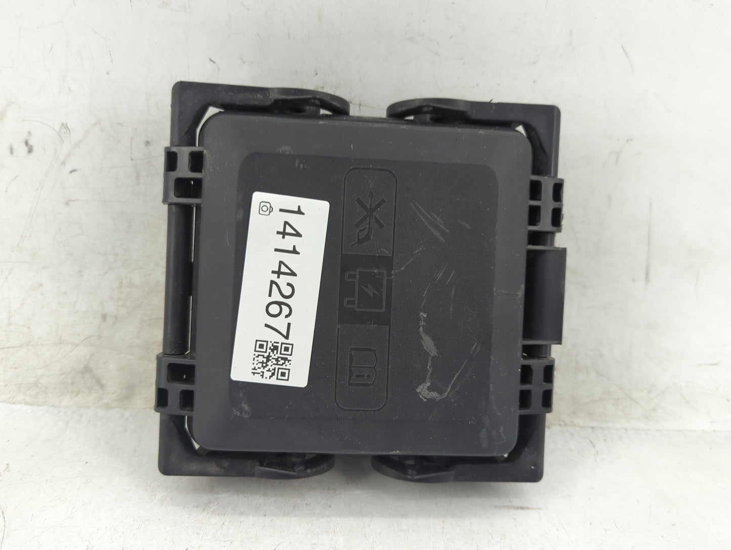2015 Cadillac Ats Fusebox Fuse Box Panel Relay Module P/N:22953291 Fits OEM Used Auto Parts - Oemusedautoparts1.com