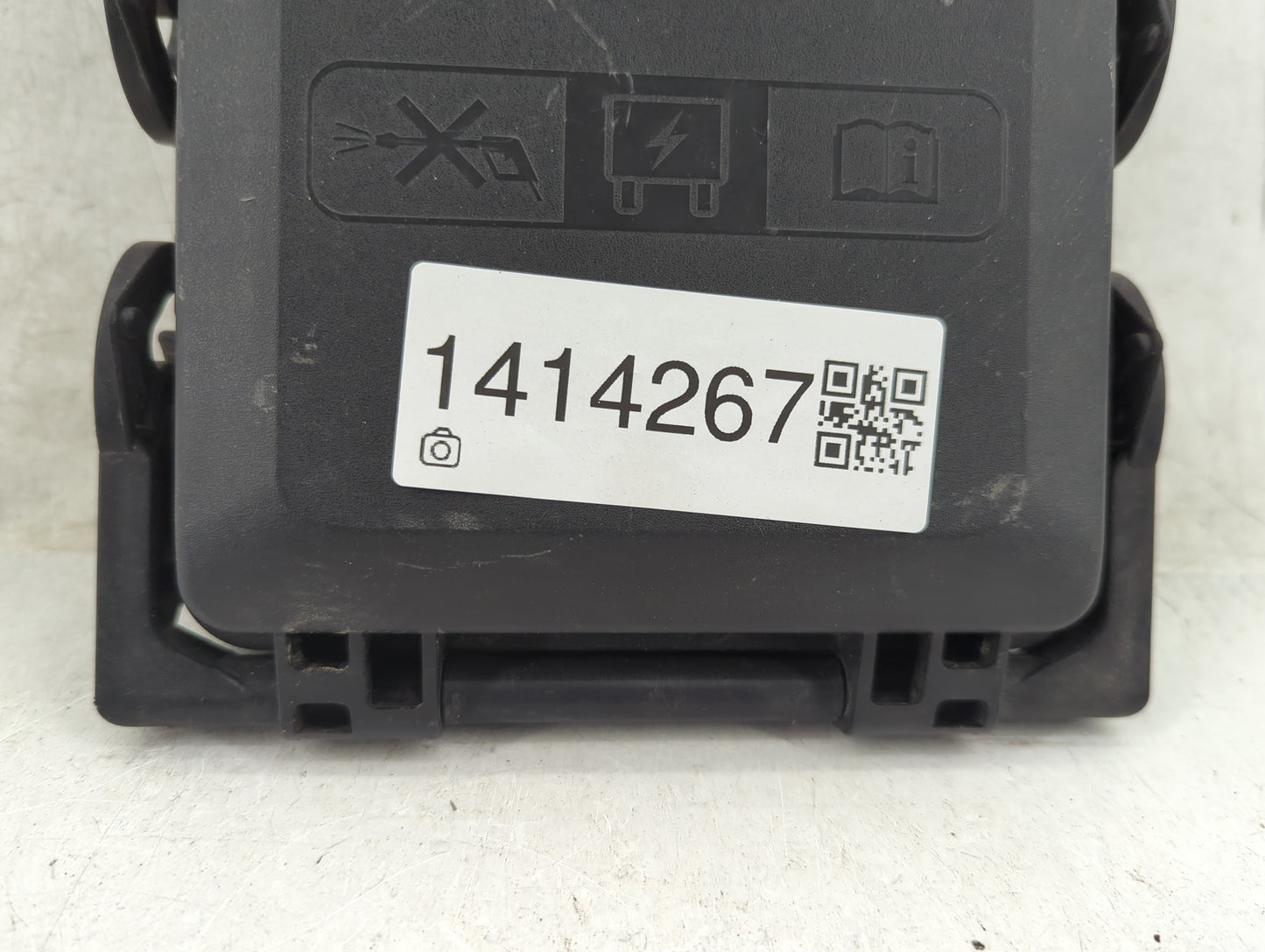 2015 Cadillac Ats Fusebox Fuse Box Panel Relay Module P/N:22953291 Fits OEM Used Auto Parts - Oemusedautoparts1.com