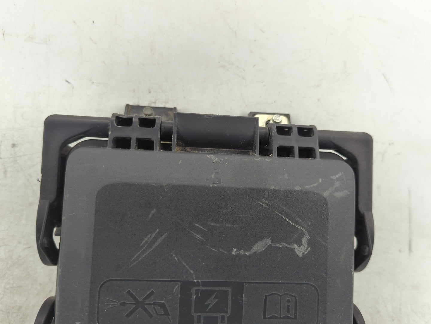2015 Cadillac Ats Fusebox Fuse Box Panel Relay Module P/N:22953291 Fits OEM Used Auto Parts - Oemusedautoparts1.com
