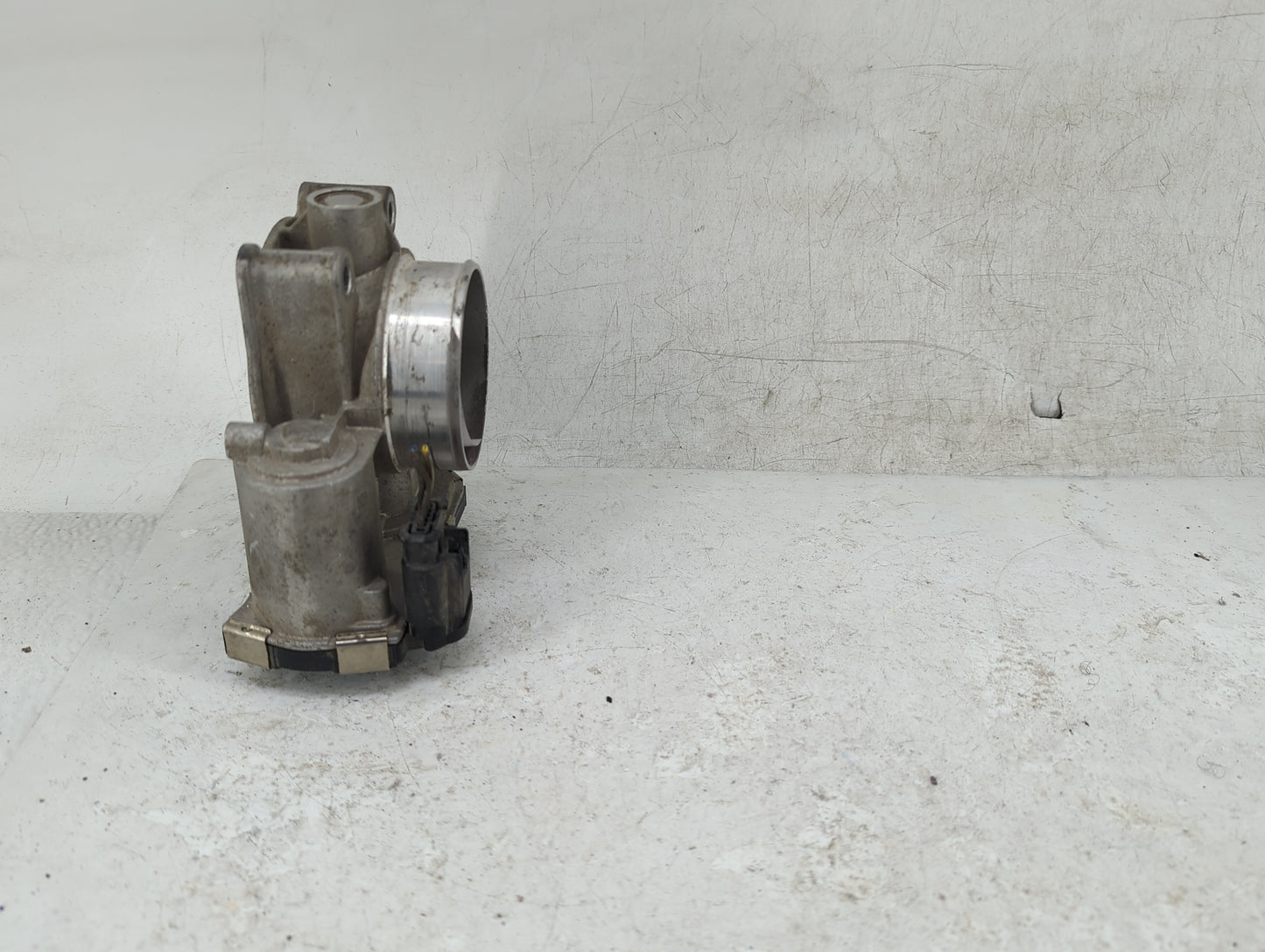 2013-2015 Cadillac Ats Throttle Body P/N:12627217DA Fits Fits 2013 2014 2015 2017 2018 2019 2020 OEM Used Auto Parts - Oemus