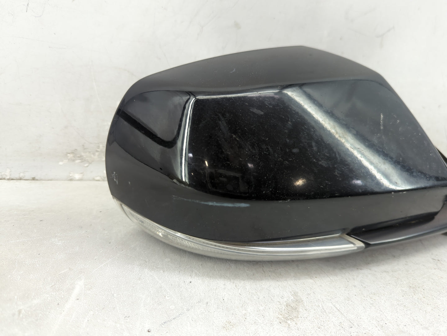 2014-2018 Cadillac Ats Passenger Side View Mirror - Right Door Mirror OEM Used - Oemusedautoparts1.com