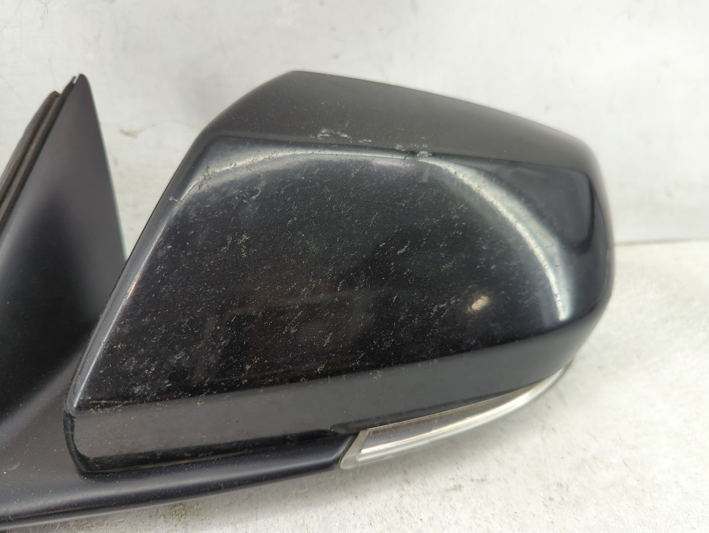 2014-2018 Cadillac Ats Driver Side View Mirror - Left Door Mirror OEM Used - Oemusedautoparts1.com