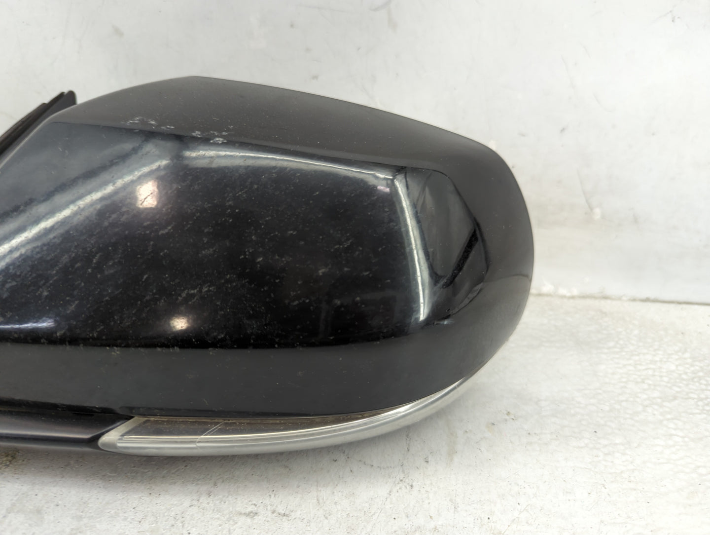 2014-2018 Cadillac Ats Driver Side View Mirror - Left Door Mirror OEM Used - Oemusedautoparts1.com