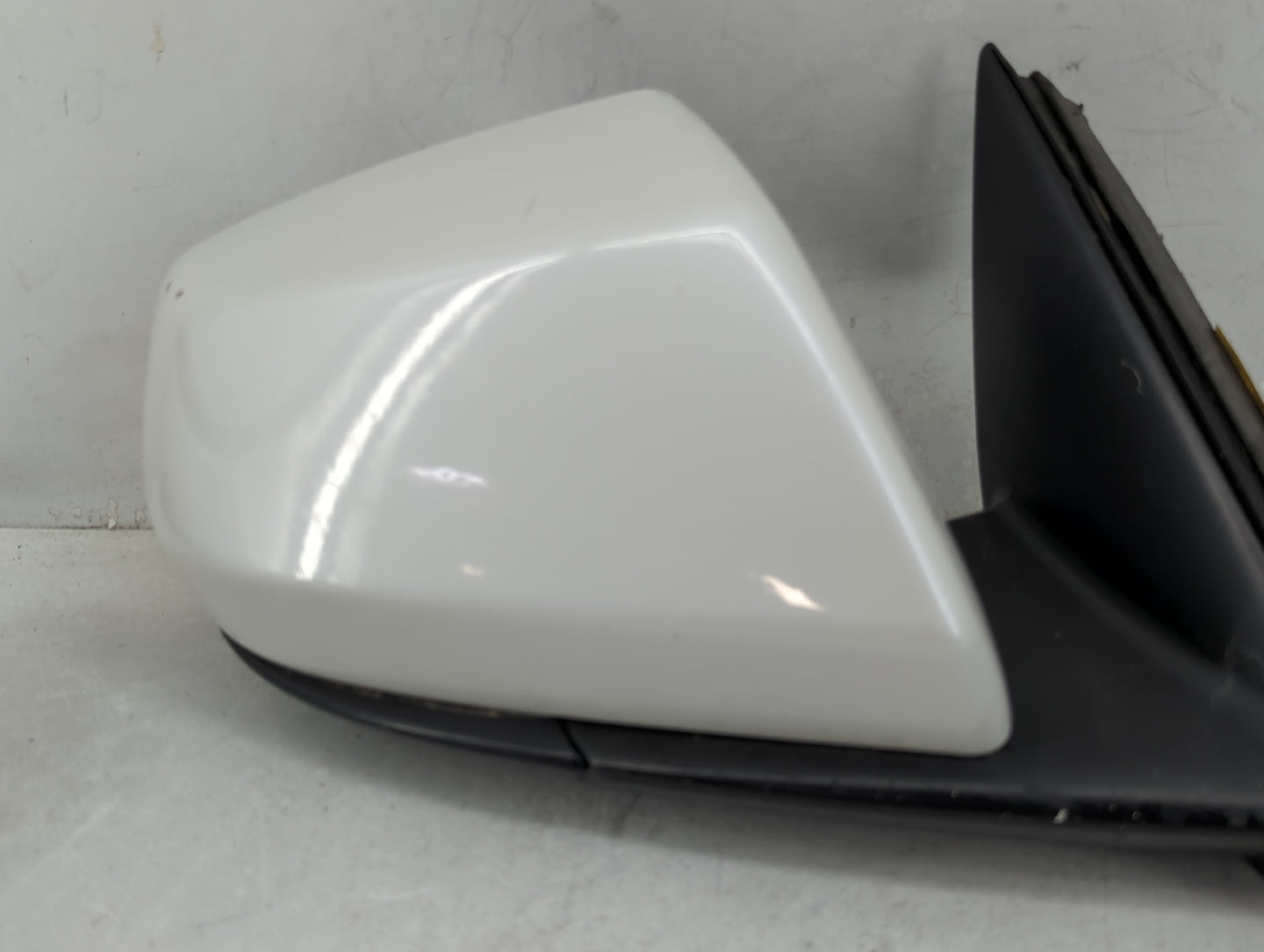 2014-2018 Cadillac Ats Passenger Side View Mirror - Right Door Mirror OEM Used - Oemusedautoparts1.com