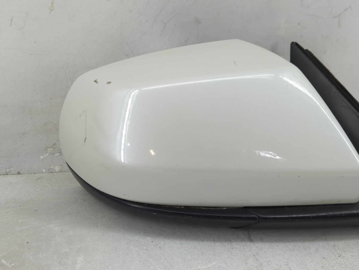 2014-2018 Cadillac Ats Passenger Side View Mirror - Right Door Mirror OEM Used - Oemusedautoparts1.com