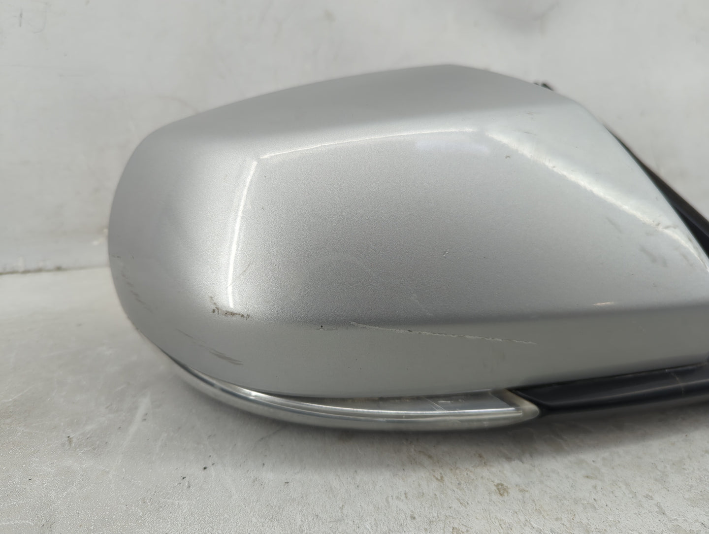 2014-2018 Cadillac Ats Passenger Side View Mirror - Right Door Mirror OEM Used - Oemusedautoparts1.com