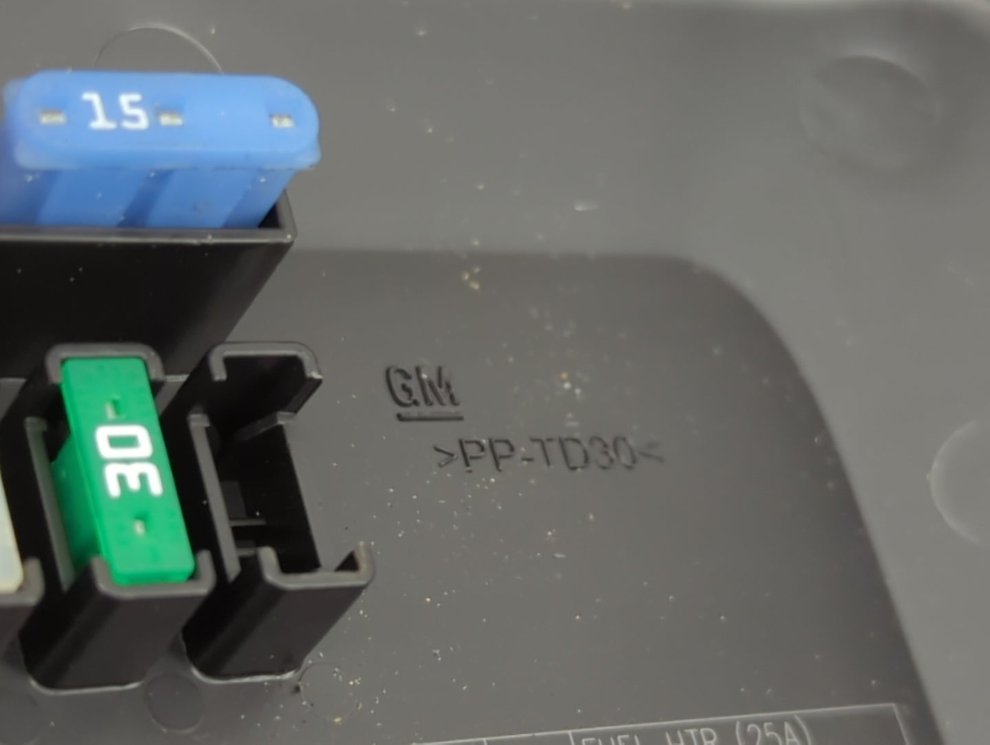2015 Cadillac Ats Fusebox Fuse Box Panel Relay Module Fits OEM Used Auto Parts - Oemusedautoparts1.com