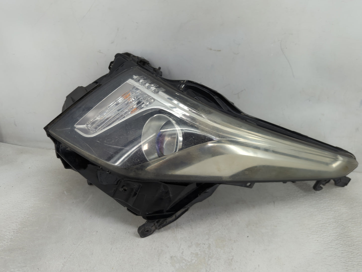 2013-2018 Cadillac Ats Passenger Right Oem Head Light Headlight Lamp - Oemusedautoparts1.com
