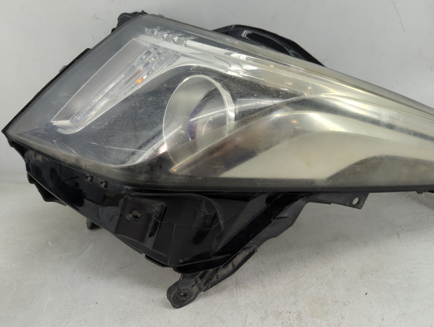 2013-2018 Cadillac Ats Passenger Right Oem Head Light Headlight Lamp - Oemusedautoparts1.com