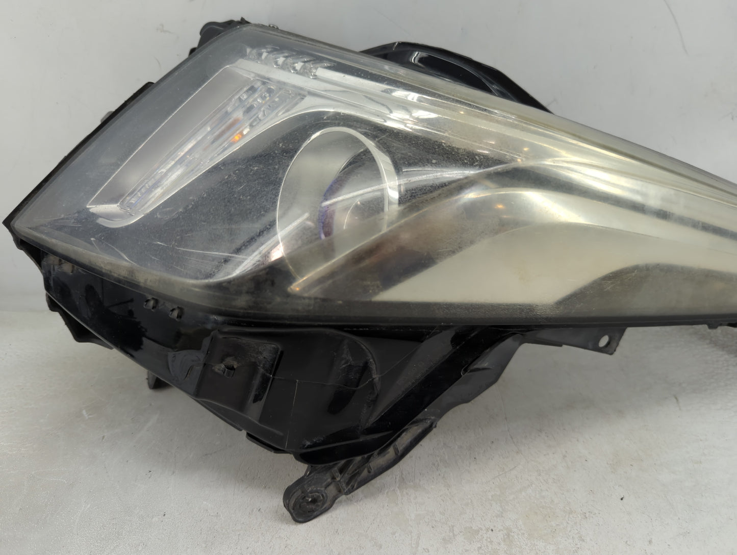 2013-2018 Cadillac Ats Passenger Right Oem Head Light Headlight Lamp - Oemusedautoparts1.com