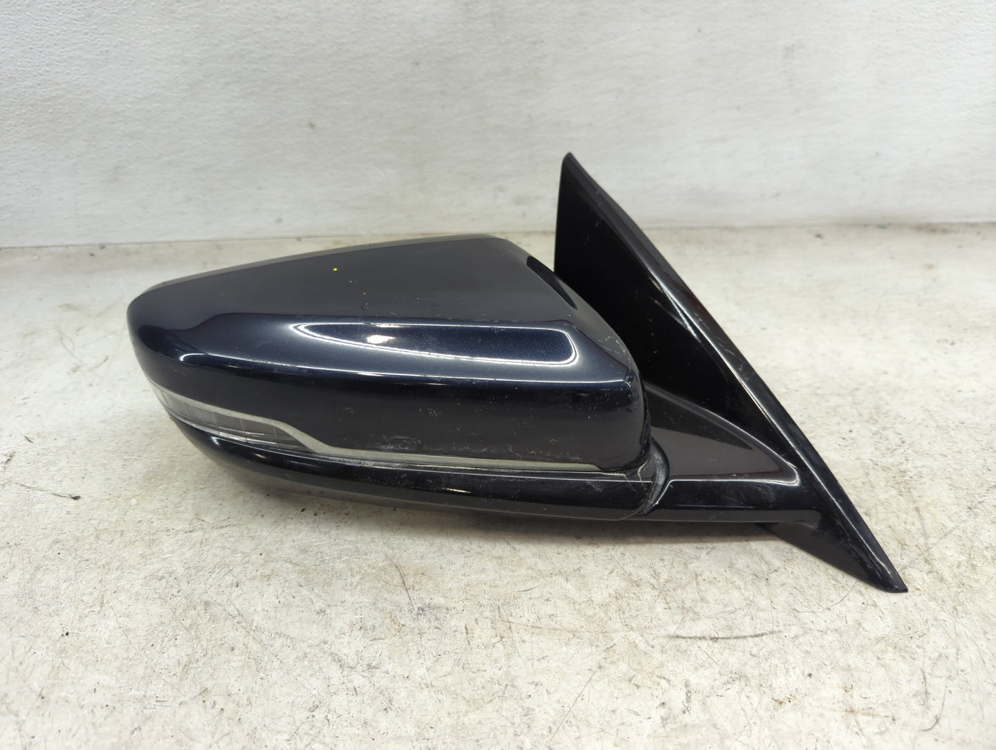 2015-2018 Cadillac Ats Passenger Side View Mirror - Right Door Mirror OEM Used - Oemusedautoparts1.com