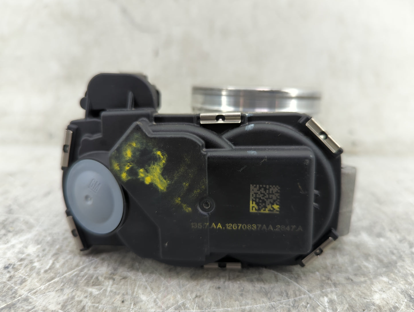 2013-2018 Cadillac Ats Throttle Body P/N:12670837AA Fits Fits 2013 2014 2015 2016 2017 2018 2019 2020 2021 OEM Used Auto Par