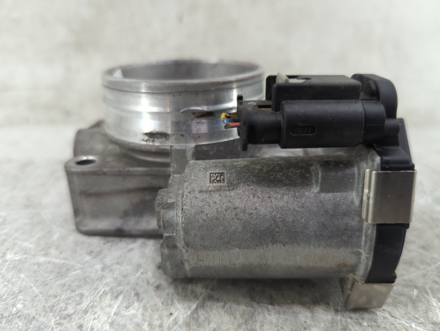 2013-2018 Cadillac Ats Throttle Body P/N:12670837AA Fits Fits 2013 2014 2015 2016 2017 2018 2019 2020 2021 OEM Used Auto Par
