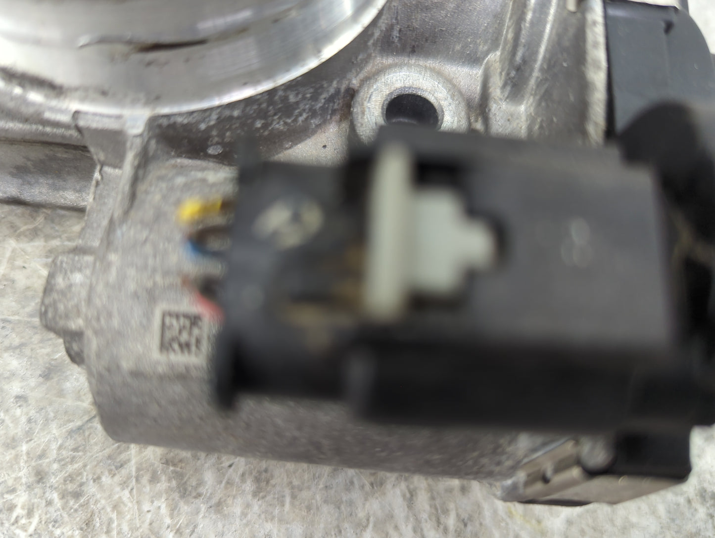 2013-2018 Cadillac Ats Throttle Body P/N:12670837AA Fits Fits 2013 2014 2015 2016 2017 2018 2019 2020 2021 OEM Used Auto Par