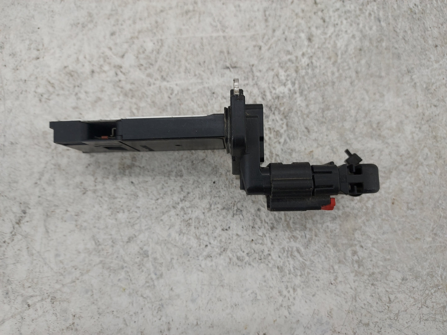 2013-2018 Cadillac Ats Mass Air Flow Meter Maf 1487349 - Oemusedautoparts1.com