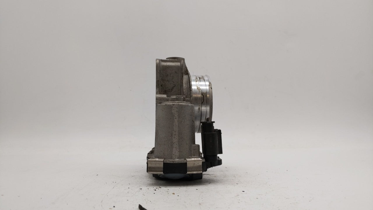 2013-2015 Cadillac Ats Throttle Body P/N:12627217DA 12669073DA Fits Fits 2013 2014 2015 2017 2018 OEM Used Auto Parts - Oemu