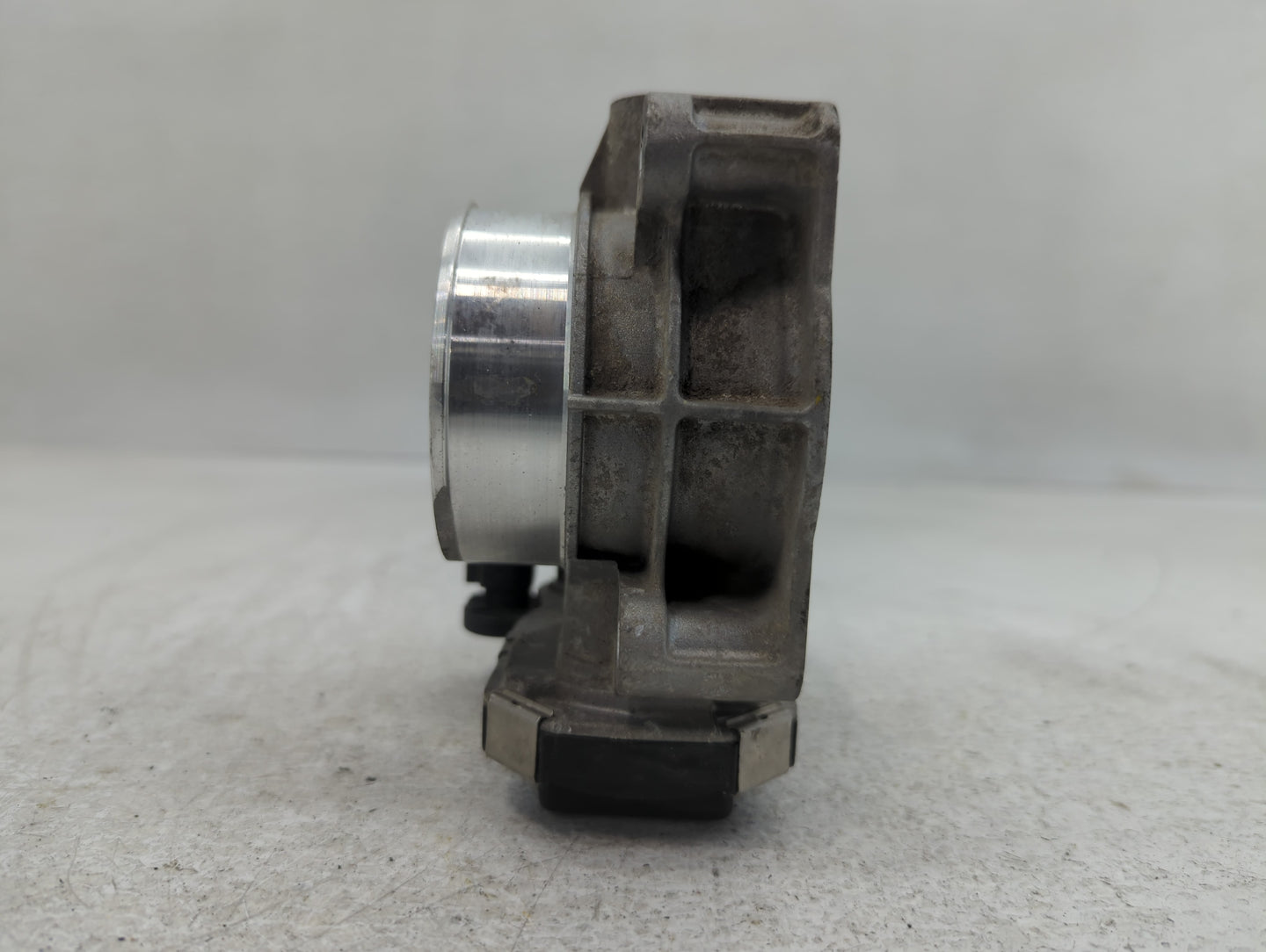2013-2015 Cadillac Ats Throttle Body P/N:12627217DA Fits Fits 2013 2014 2015 2017 2018 2019 2020 OEM Used Auto Parts - Oemus