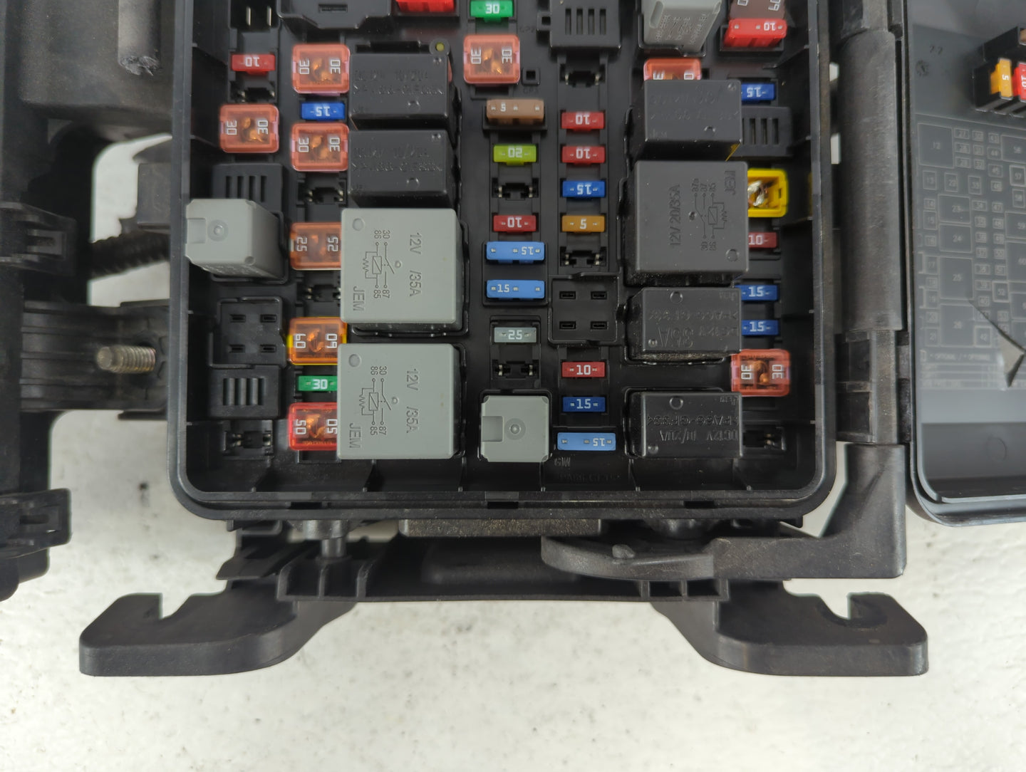 2013-2015 Cadillac Ats Fusebox Fuse Box Panel Relay Module P/N:23278412 Fits Fits 2013 2014 2015 OEM Used Auto Parts - Oemus