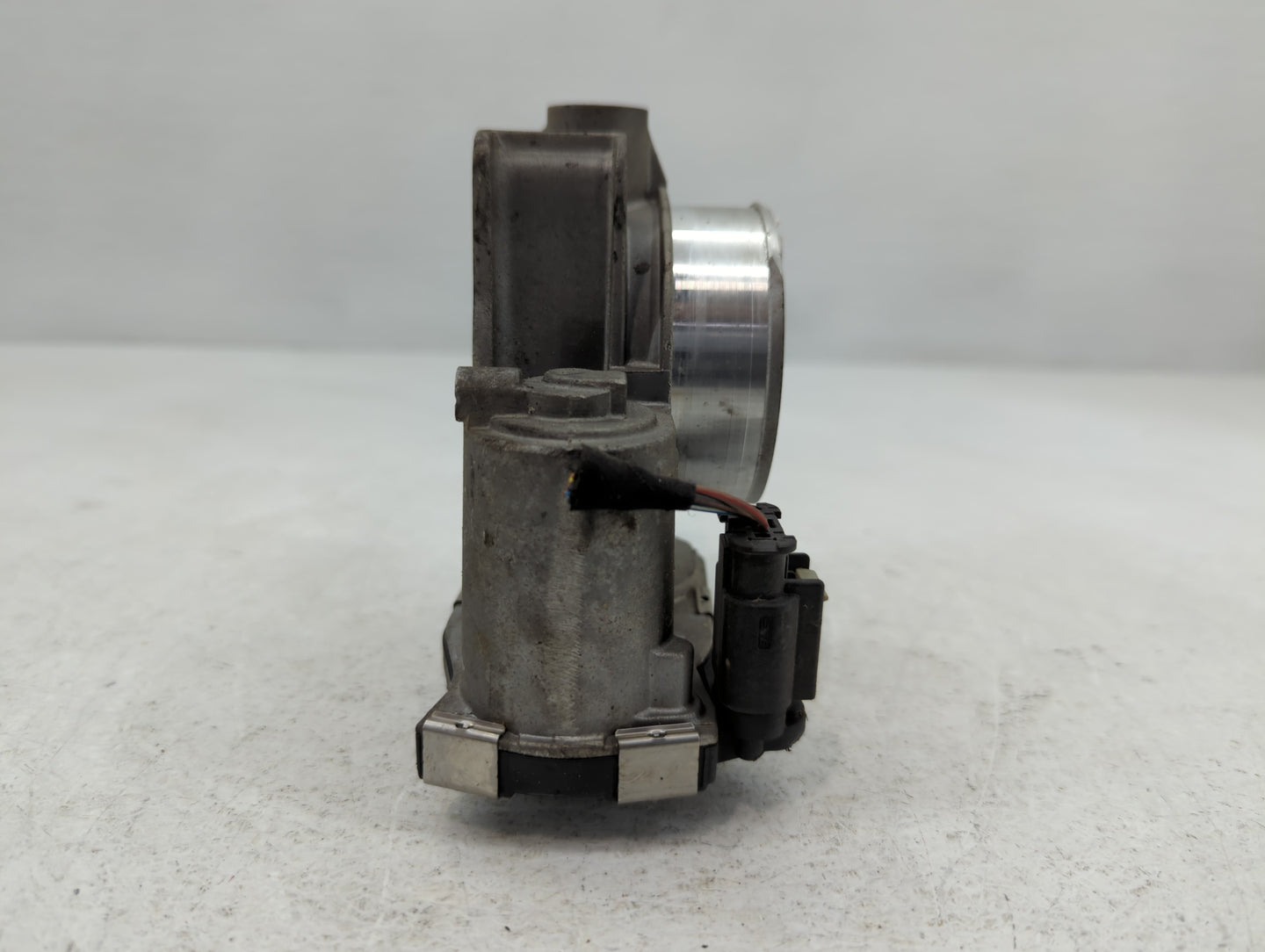 2013-2015 Cadillac Ats Throttle Body P/N:12627217DA Fits Fits 2013 2014 2015 2017 2018 2019 2020 OEM Used Auto Parts - Oemus