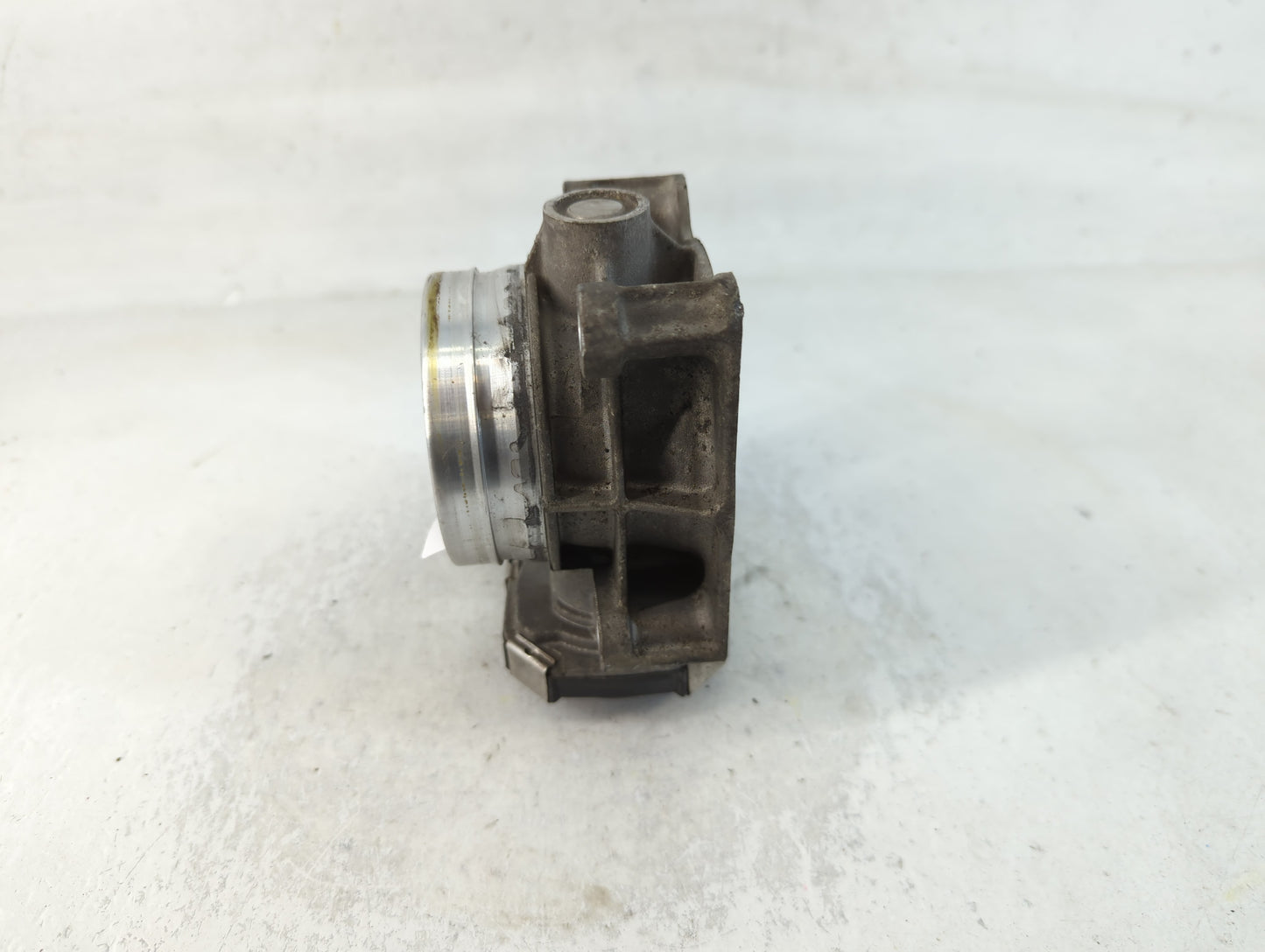 2013-2018 Cadillac Ats Throttle Body P/N:12627067DA Fits Fits 2013 2014 2015 2016 2017 2018 2019 2020 2021 OEM Used Auto Par
