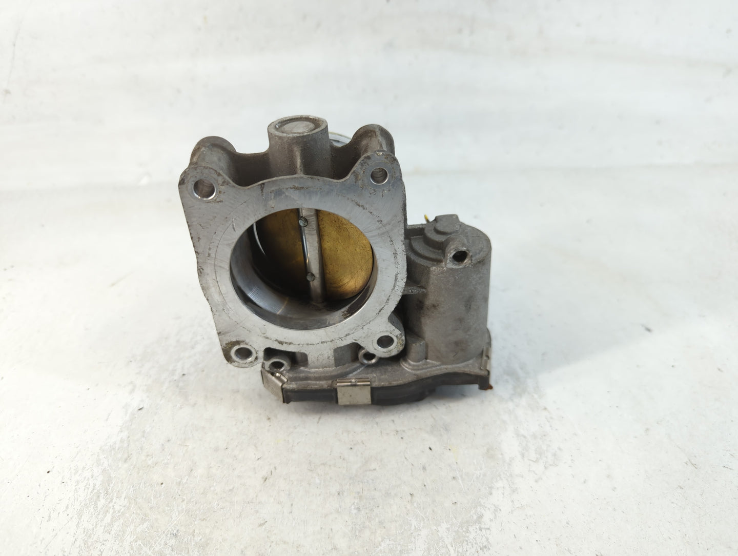 2013-2018 Cadillac Ats Throttle Body P/N:12627067DA Fits Fits 2013 2014 2015 2016 2017 2018 2019 2020 2021 OEM Used Auto Par